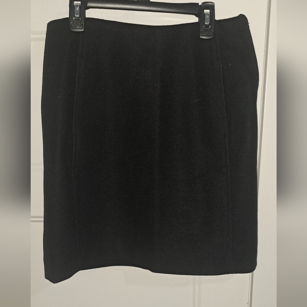 Wool Short Skirt